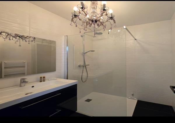 Gordes (84220) PROPRIETE D'EXCEPTION - ELEGANCE ET RAFFINEMENT - GORDES