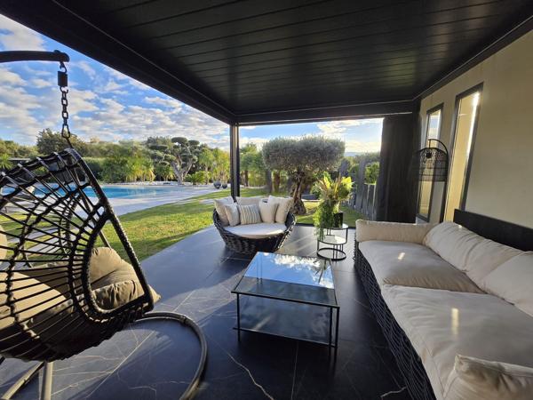 Gordes (84220) PROPRIETE D'EXCEPTION - ELEGANCE ET RAFFINEMENT - GORDES