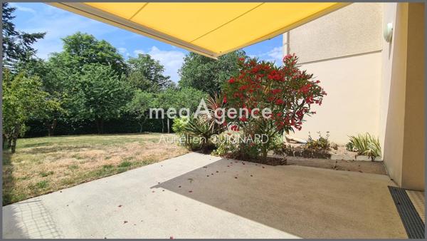 Maison à BRESSUIRE, 79300 - 9 pièces 107m²