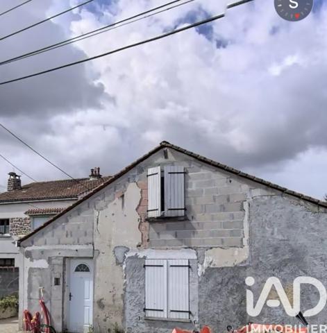 Maison à vendre 5 pièces 360 m² Angoulême