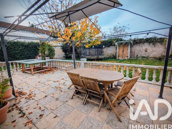 Maison à vendre 6 pièces 97 m² Brie-Comte-Robert