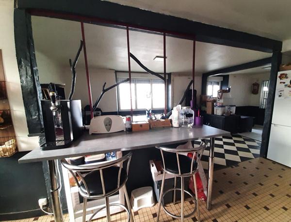 Charmante Maison de Ville a Nueil les Aubiers - A Vendre !