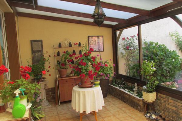 Maison Porcheville 4 pièce(s) 93 m2, terrain de 457 m², garage.