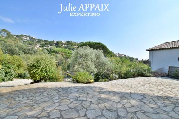 Roquebrune-sur-Argens (83380) Villa vue mer avec piscine