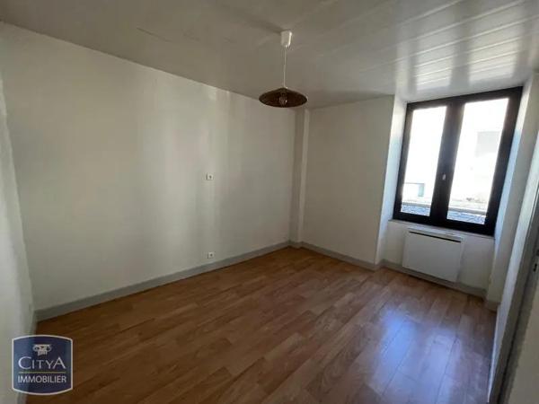 Appartement à louer 2 pièces 34.42m² Tulle (19000)