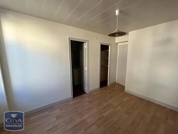 Appartement à louer 2 pièces 34.42m² Tulle (19000)