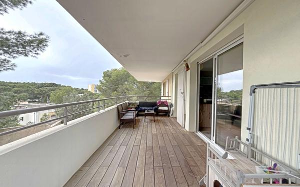 Appartement à vendre    3 pièces • 63,79 m2 Martigues