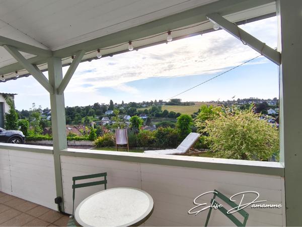 COUP DE COEUR - Montivilliers Maison atypique de 98m² avec vue dégagée, terrasse couverte et double garage