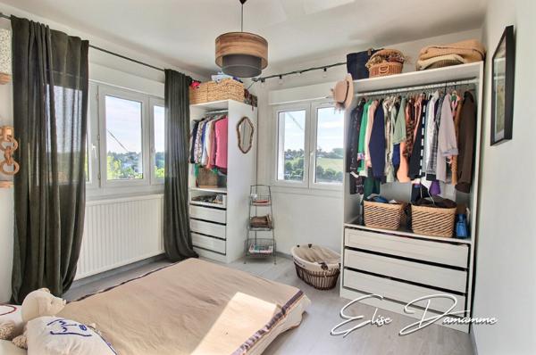 COUP DE COEUR - Montivilliers Maison atypique de 98m² avec vue dégagée, terrasse couverte et double garage