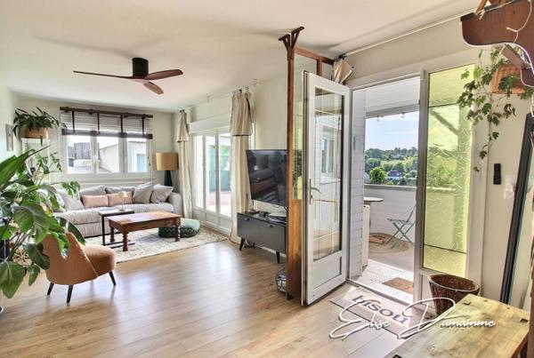 COUP DE COEUR - Montivilliers Maison atypique de 98m² avec vue dégagée, terrasse couverte et double garage