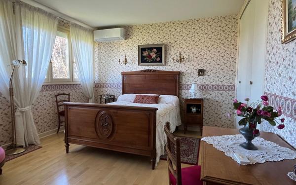 Maison à vendre    6 pièces •  La Geneytouse