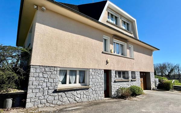 Maison à vendre    6 pièces •  La Geneytouse
