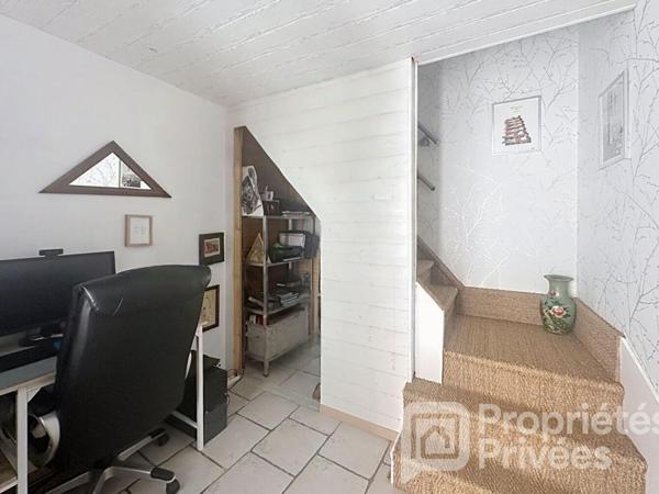 Maison de caractère pierres et bois 145 m²