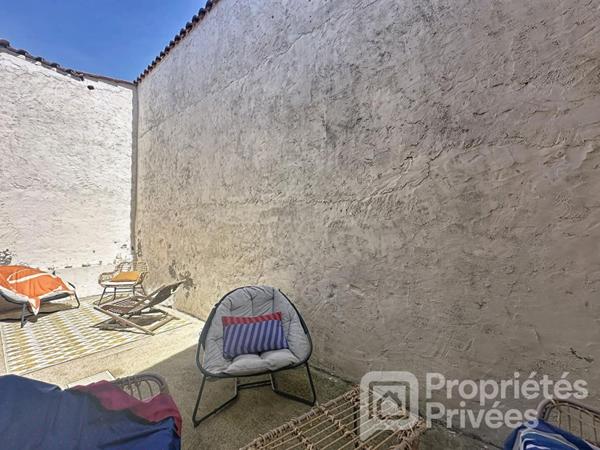 Maison de caractère pierres et bois 145 m²