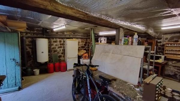 Maison de hameau, 1 mitoyenneté, belle terrasse