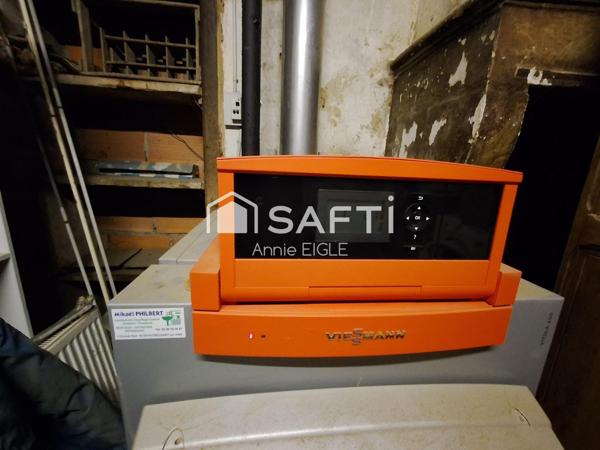 Ancienne ferme à conforter avec grange 240 m2