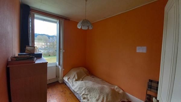 CHAUFFAILLES (71) - maison 6 piéces - 94 m2 - terrain 1750 m²