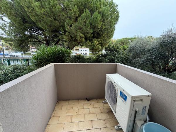 Cagnes Sur Mer Grand 2P 55 m2 à Rafraîchir Loggia 5.89 m² Garage