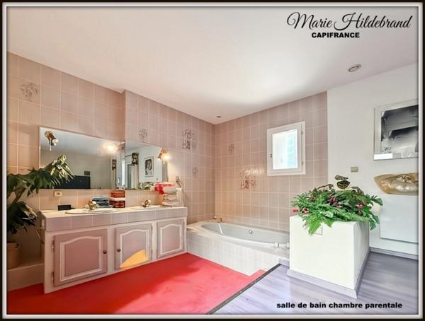 Maison d'architecte de caractère – 285 m² habitables – Vue dominante – Piscine – Grand garage