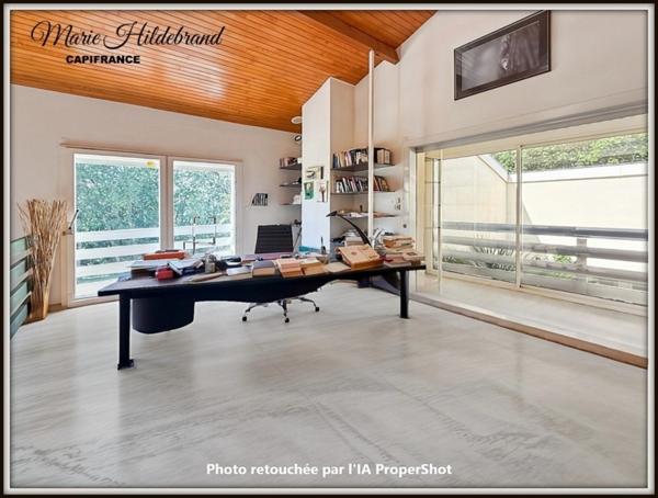 Maison d'architecte de caractère – 285 m² habitables – Vue dominante – Piscine – Grand garage