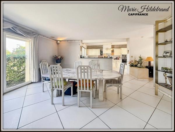 Maison d'architecte de caractère – 285 m² habitables – Vue dominante – Piscine – Grand garage