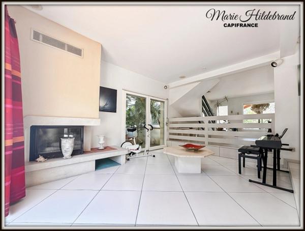Maison d'architecte de caractère – 285 m² habitables – Vue dominante – Piscine – Grand garage