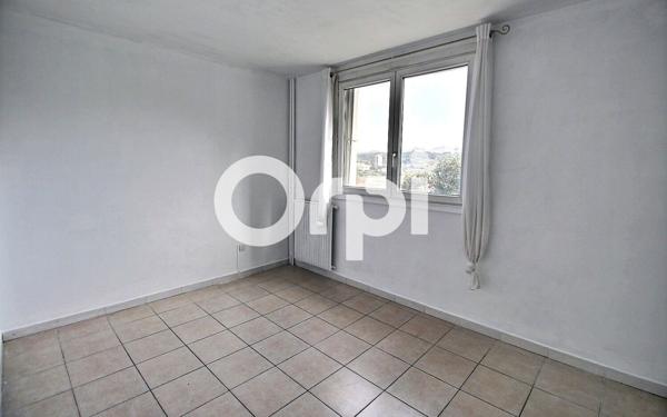 Appartement à vendre    3 pièces • 68,04 m2 Marseille 11
