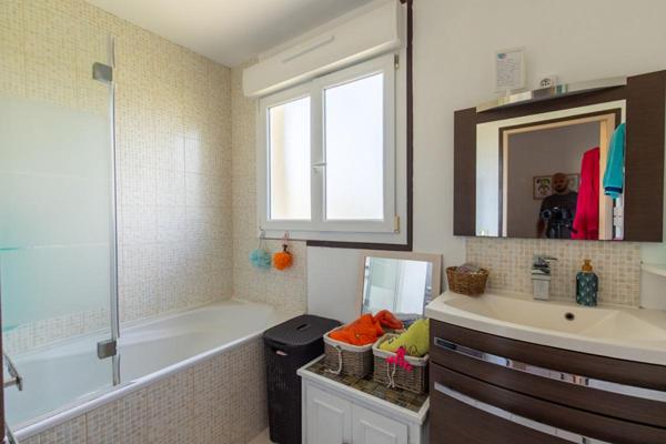 Exclusivité Propriétés-Privées - Maison familiale en milieu pavilloniare