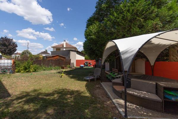 Exclusivité Propriétés-Privées - Maison familiale en milieu pavilloniare