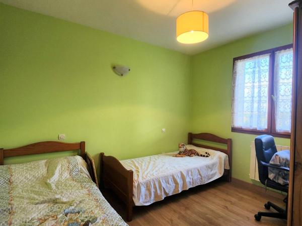 Maison sur sous-sol - avec vue - Terrain - à vendre 5 pièces proche de CASTILLONNES (47)