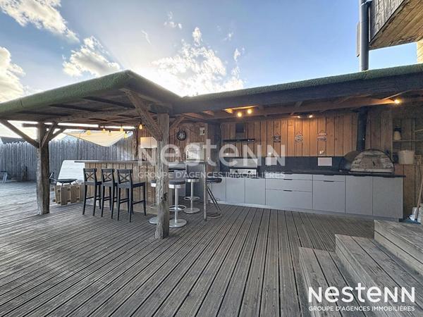a vendre proche Angers Maison esprit loft d'environ 230m², 6 chambres