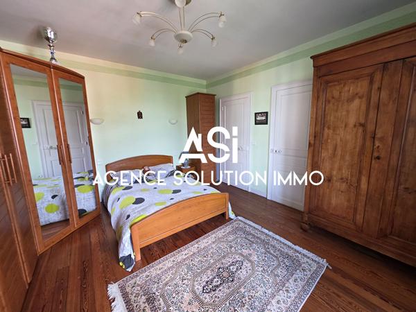 Maison bourgeoise de 176m² à Javron les Chapelles