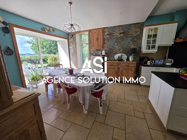 Maison bourgeoise de 176m² à Javron les Chapelles