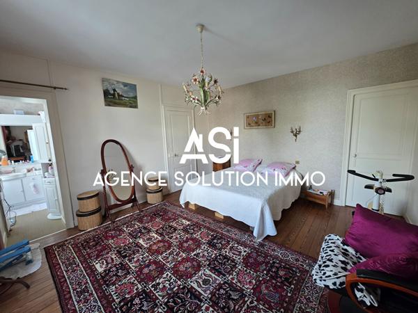 Maison bourgeoise de 176m² à Javron les Chapelles