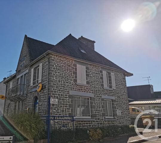 Immeuble à vendre  412,07 m 2   LES MOULINS  - 22