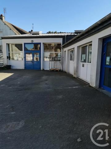 Immeuble à vendre  412,07 m 2   LES MOULINS  - 22