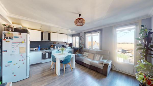 PARAY VIEILLE POSTE - APPARTEMENT 4 PIECES 91,09M2 UTILES 58,78M2 HABITABLE + JARDIN 100M2 ; CALME