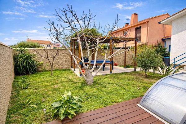 Villa T6 + studio indépendant  + de 200 m² habitables  Bompas