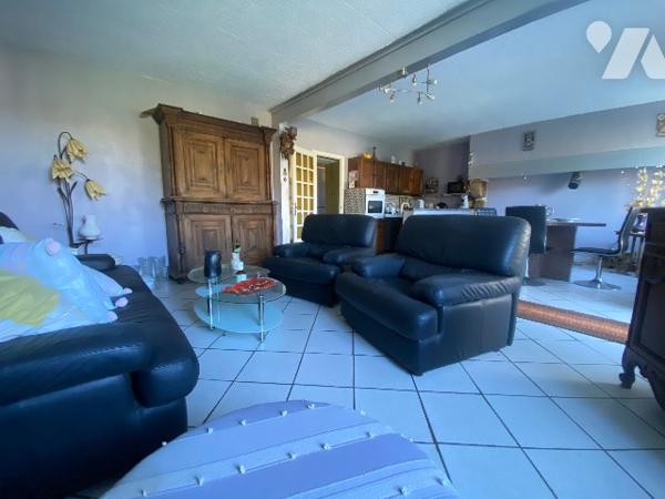 Maison en pierre de 240m² habitables sur 995m² de terrain