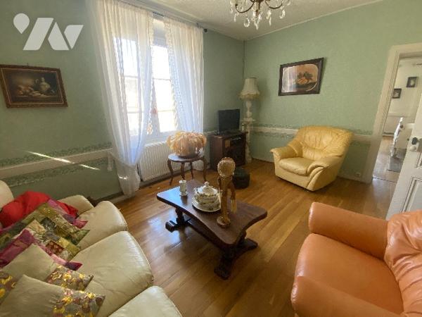 Maison en pierre de 240m² habitables sur 995m² de terrain