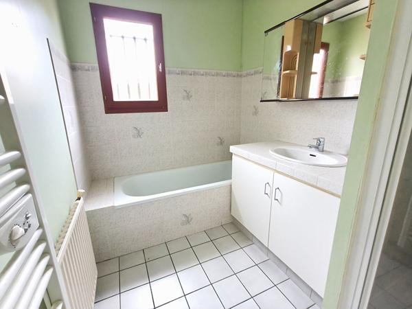 Maison Saintes 4 pièce(s) 98 m2