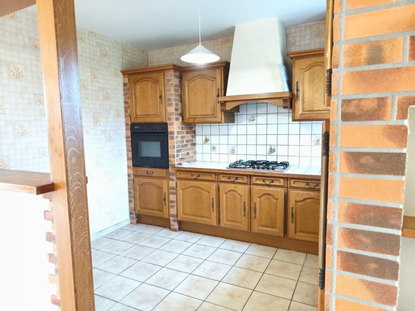 Maison Saintes 4 pièce(s) 98 m2