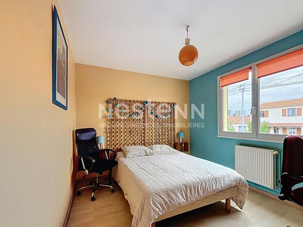 Maison familiale avec véranda, garage et jardin, quartier calme à Fontenay-le-Comte