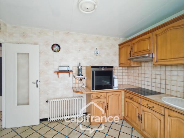 Maison à vendre 4 pièces BESSE SUR BRAYE (72) - terrain 2816 m² -