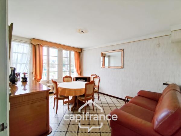 Maison à vendre 4 pièces BESSE SUR BRAYE (72) - terrain 2816 m² -