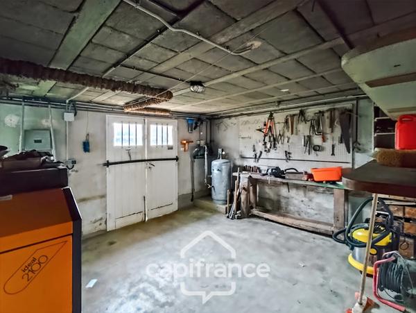 Maison à vendre 4 pièces BESSE SUR BRAYE (72) - terrain 2816 m² -