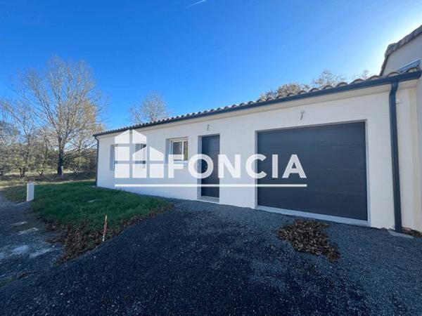 Location Maison 4 pièces 77 m² - La Garnache 85710