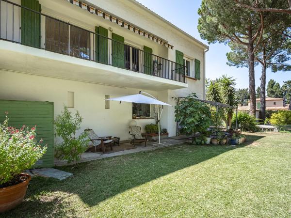 MAISON DE CARACTERE, 4 FACES, AVEC JARDIN ARBORE ET PISCINE, PERPIGNAN EST