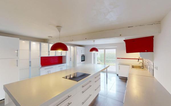 Maison à louer    6 pièces •  Saint-Étienne