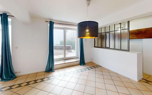 Maison à louer    6 pièces •  Saint-Étienne